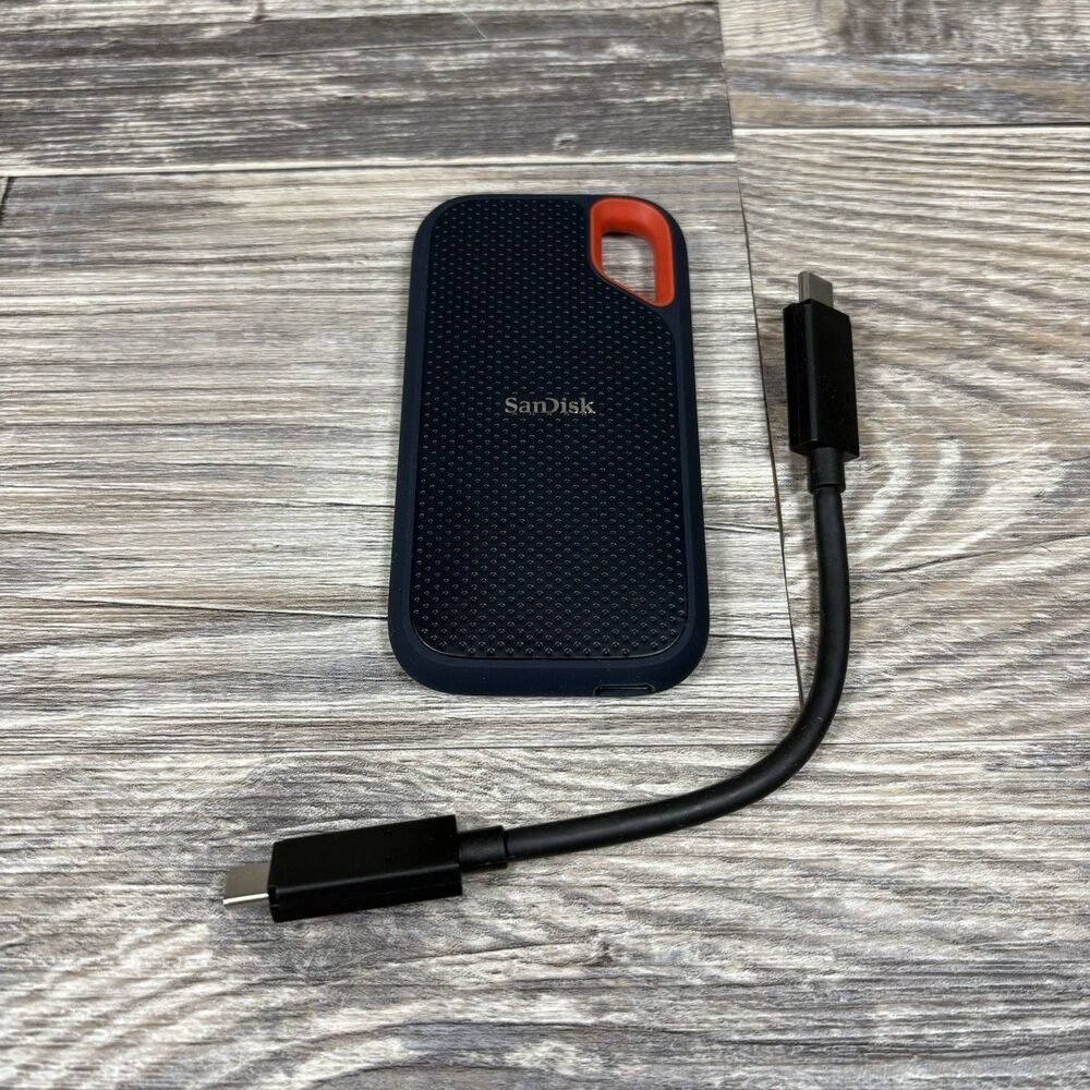 SanDisk 1TB Extreme Portable External SSD USB Type-C SDSSDE61-1T00-G25 OPEN BOX